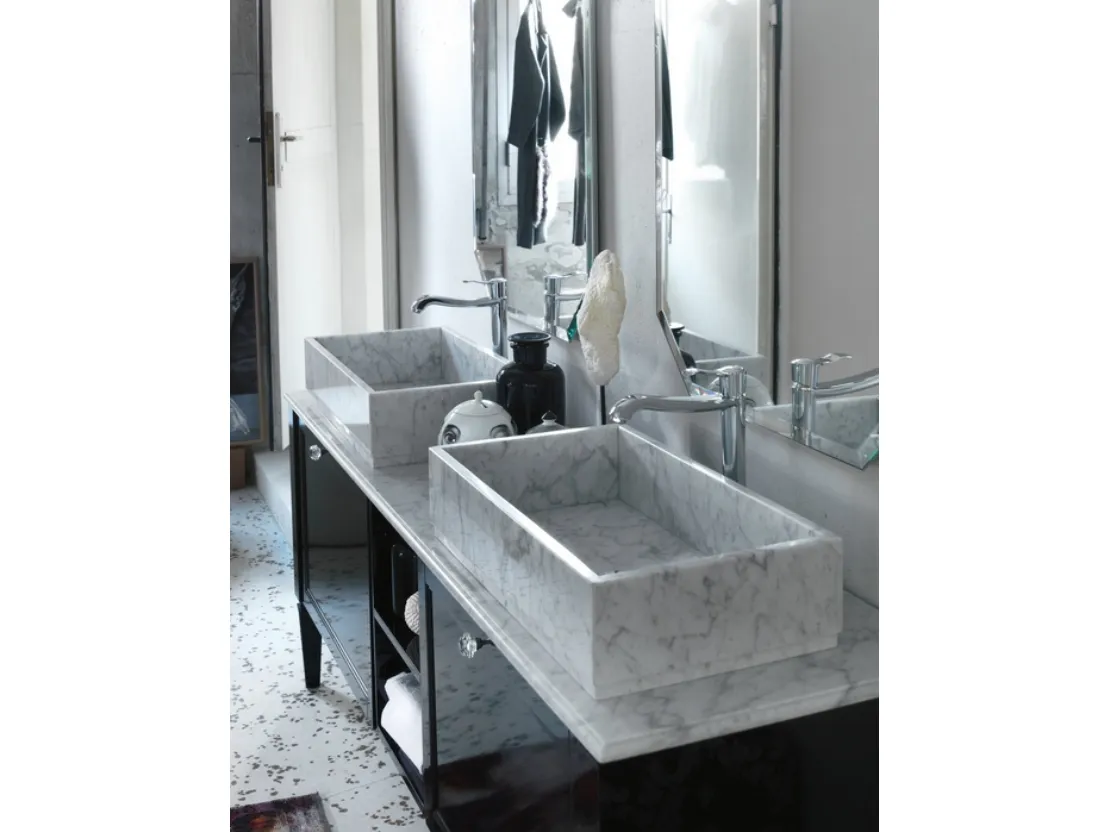 Mobile Bagno da appoggio in laccato lucido con doppio lavabo in marmo bianco di Carrara DIAMANTE DM25 di Compab