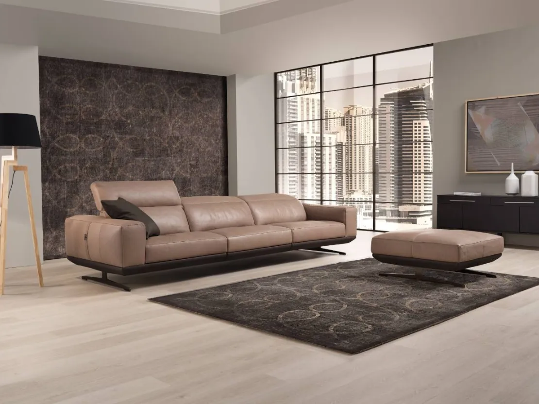 Divano lineare in pelle Gloria di Egoitaliano